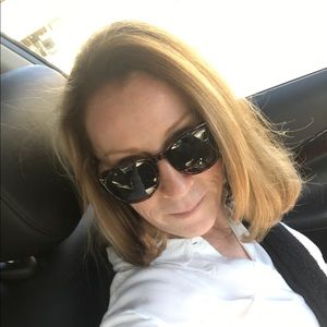 Meet your Posher, Laura